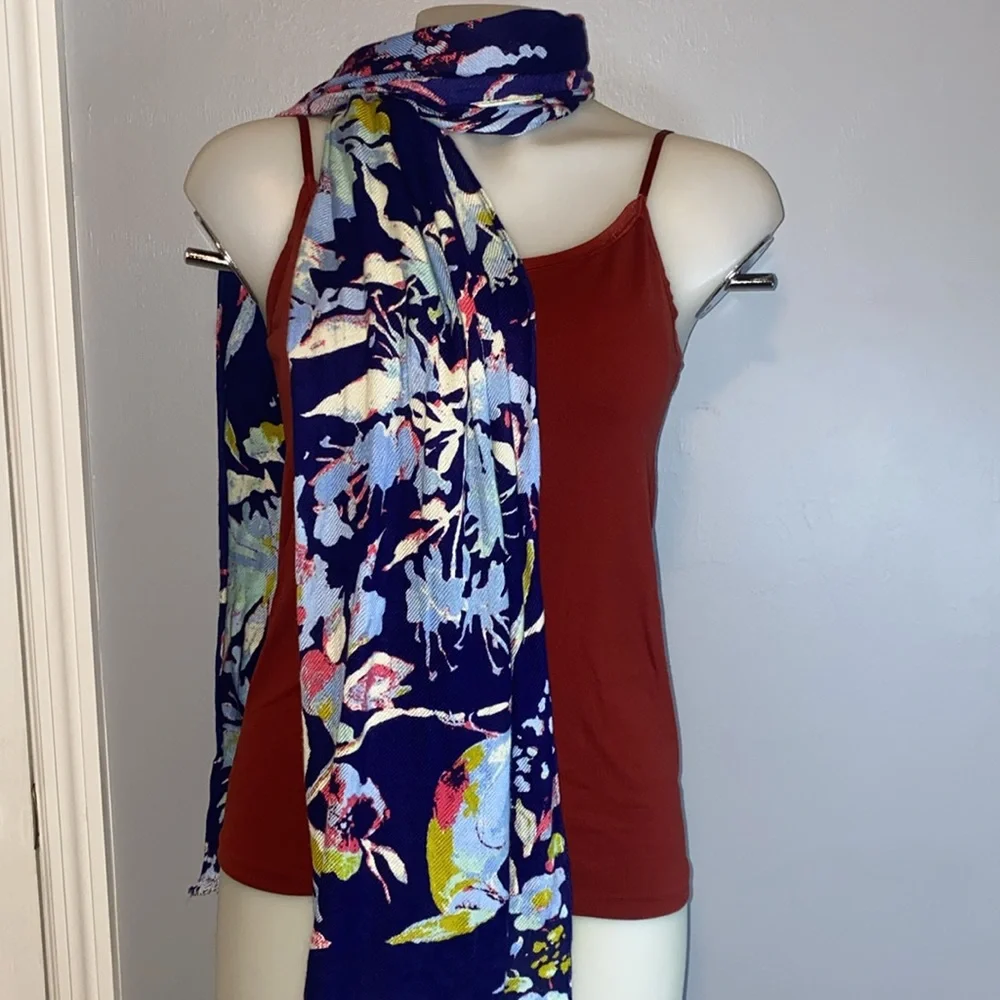 Max‎ Studio Long Rectangular Flowers and Bids Rayon Scarf